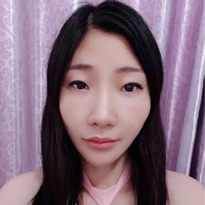 Celia_77 profile photo