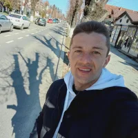 Tomaalin32's Avatar Pic