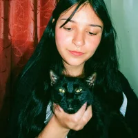 Abril_Thompson221