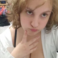 Yourshamelesskitty's Profile Pic