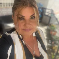 Sassy_Saffie43X's Profile Pic