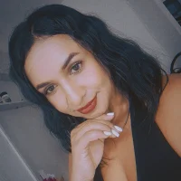 mell0102's Avatar Pic