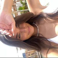 Lizzyy1's Profile Pic