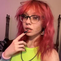 simplyobsessedwher's Avatar Pic