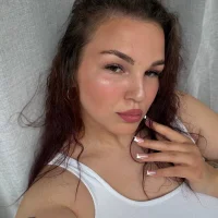 Mia_Clar0's Profile Pic