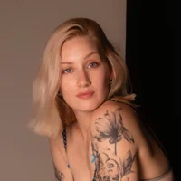 LiliWay's Avatar Pic