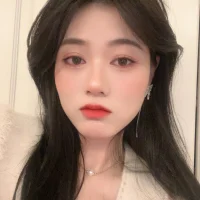 YueYue_'s Profile Pic