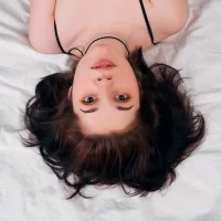 รูปโปรไฟล์ของ evaaadams