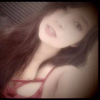 emy_camsex's Profile Pic