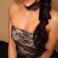 hot_avika