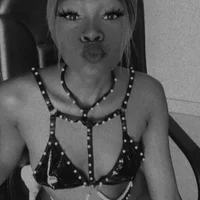 blackmelony Φωτ, Προφίλ