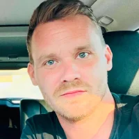 Tallhungbi's Profile Pic