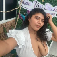 Karol_bigboobs's Profile Pic