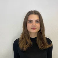 EmiliaRandall's Profile Pic