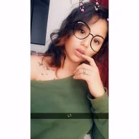 zoe_devine18's Profile Pic