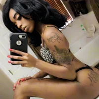 submissivegoddess23's Profile Pic