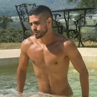 khriss_brown's Avatar Pic