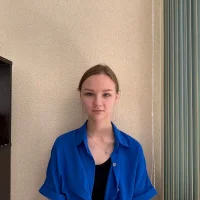 LeslieCoIe's Profile Pic