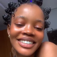 Slim_wetpussy webcam model