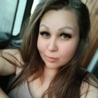 Lia_Rosie's Profile Pic