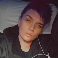 lizzie_x's Profile Pic