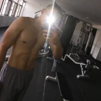 Russoodeli's Profile Pic