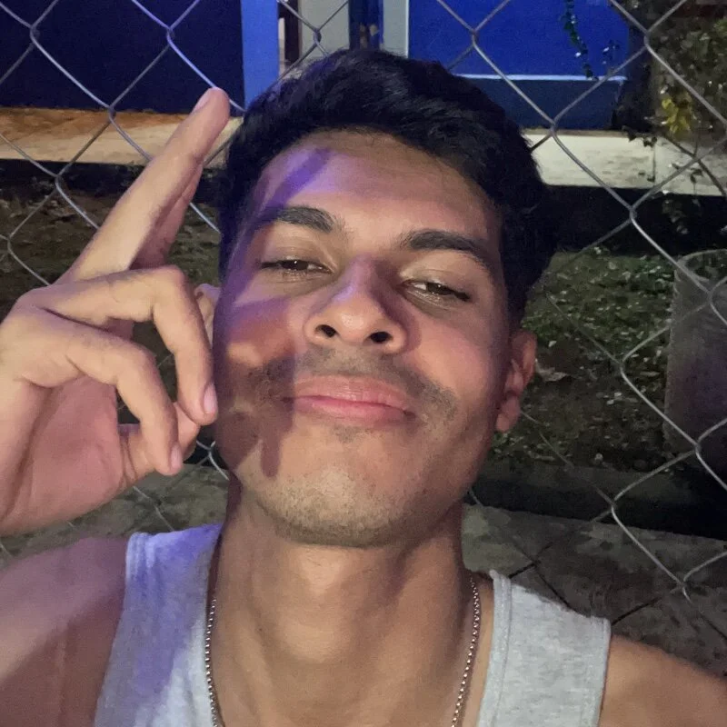 6Gerardo9 profile photo