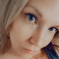 PeachesnCreme69's Profile Pic