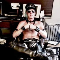 Marlboropozpointinpig's Profile Pic