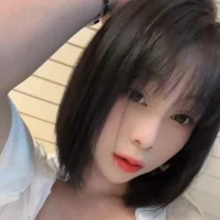 lizi-1111's Profile Pic