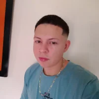 Alezunique's Avatar Pic