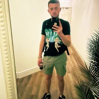 sluttyTwig's Avatar Pic