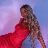 ebonydreams01 Adlı Modelin Avatarı