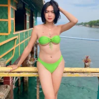 nathalie_fucks101's Avatar Pic