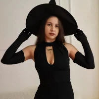 lilmeeow Adlı Modelin Avatarı