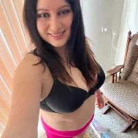 mandiallday83's Profile Pic