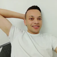 monale-27's Profile Pic