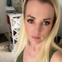 Arikah_Jayne's Profile Pic