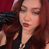 LilyVelvett's Avatar Pic