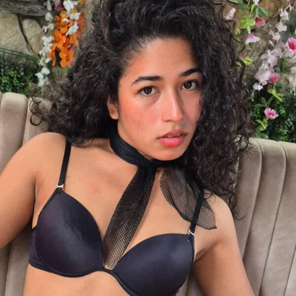 MiiaKiss Stripchat profile image