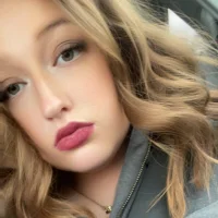 cherryreddd27's Profile Pic
