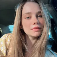RoxiOxi's Profile Pic