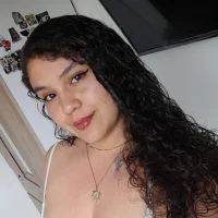 roxanne_lol's Avatar Pic