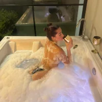 _RedMoon 头 像图片