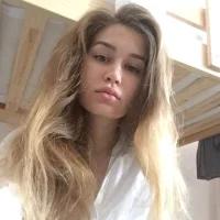 CoralineCrown's Profile Pic