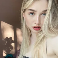 RowenaAbner's Profile Pic