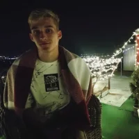 touch_me7's Profile Pic