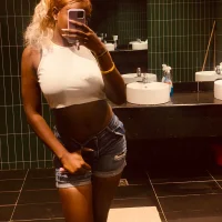 theyylovelisa
