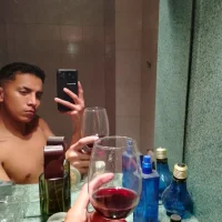 ElNei20cm's Profile Pic
