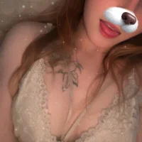 Madichrishot's Avatar Photo